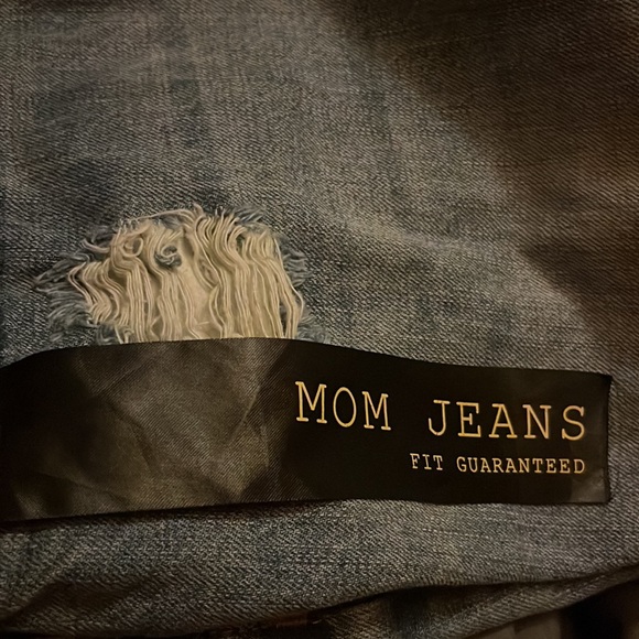 New Angel Kiss Mom Jeans. Size 17 but fits more like a 11. - Picture 5 of 5